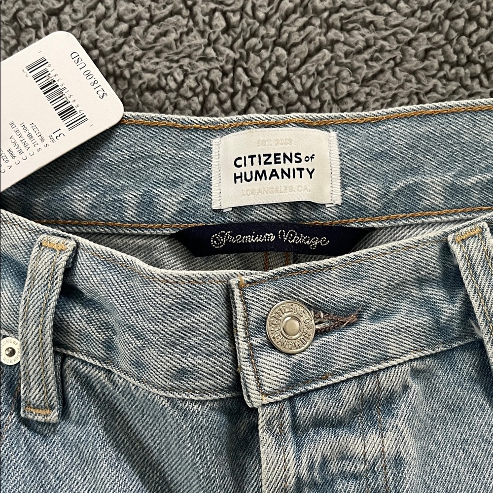 Citizens of Humanity AYLA Light Blue Denim Shorts with Button Waist - Picture 3 of 12